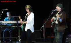 cs-ToddRundgren1-Atlanta81302.JPG (56156 bytes)