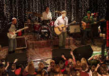 cs-JohnMayer-video1-Athens2702.JPG (105990 bytes)