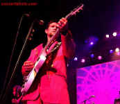 cs-ChrisIsaak13-Atlanta73103.JPG (46849 bytes)