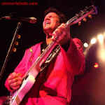 cs-ChrisIsaak8-Atlanta73103.JPG (45126 bytes)