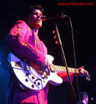 cs-ChrisIsaak9-Atlanta73103.JPG (43753 bytes)