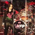 cs-LisaMariePresley1-Atlanta73103.JPG (61287 bytes)