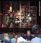 cs-LisaMariePresley10-Atlanta73103.JPG (56568 bytes)