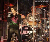 cs-LisaMariePresley4-Atlanta73103.JPG (67017 bytes)