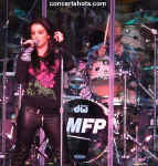 cs-LisaMariePresley8-Atlanta73103.JPG (59503 bytes)