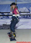 cs-Amanda-snowboard2.JPG (56359 bytes)