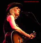 cs-LucindaWilliams4-Atlanta61103.JPG (49872 bytes)