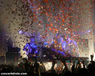 cs-TheyMightBeGiants16-Atlanta92504.JPG (65559 bytes)