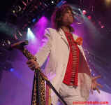 concertshots.com-Aerosmith8-Atlanta91701.JPG (51619 bytes)